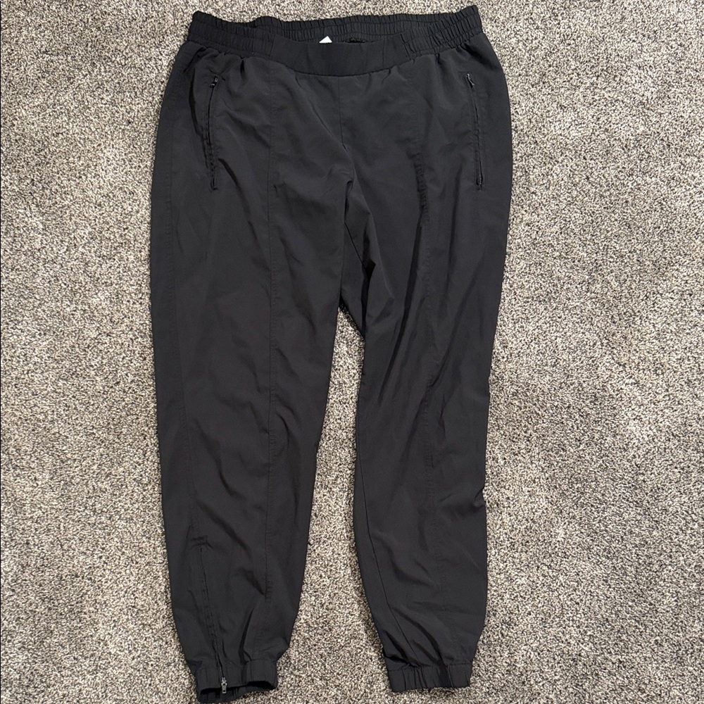 Women’s Old Navy Black Jogger Pants size L